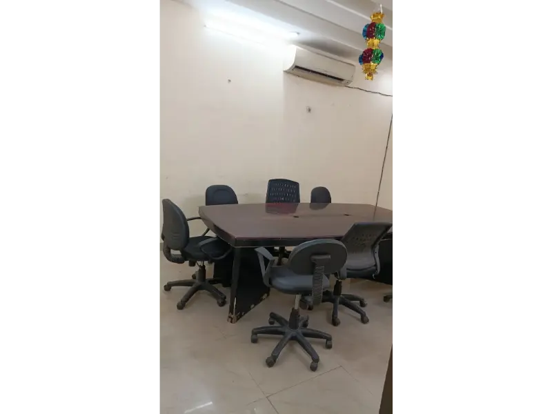 939481725_B 68 SEC 63 (2).webp